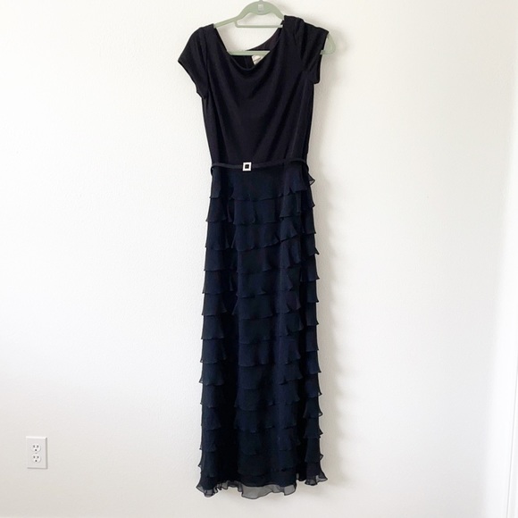 Victoria Royal Ltd Silk Maxi Tiered Dress - Picture 5 of 16